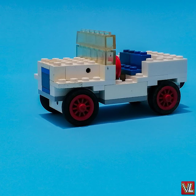 Set LEGO 330 Jeep