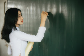 Nữ sinh 10X Đồng Tháp đẹp dịu dàng trong tà áo dài Nữ sinh 10X Đồng Tháp đẹp dịu dàng trong tà áo dài