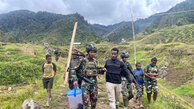 "Su Minum Kopi Kah Belom?!" Nikmatnya Kopi Hitam dan Gula, Masyarakat Papua Cinta Indonesia