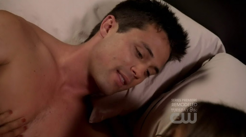 Stephen Colletti Shirtless in One Tree Hill s9e01