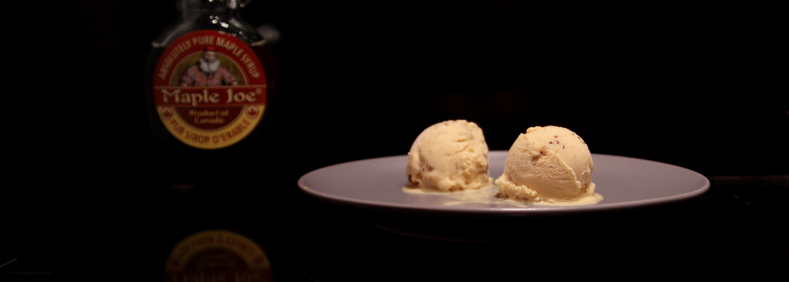 Crème glacée au sirop d'érable et noix de pécan