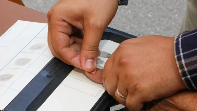 حملة لتجديد البطاقة الوطنية لصغار “مزارعي الكيف” المشمولين بالعفو الملكي