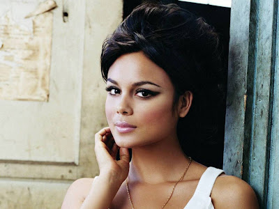 Gorgeous Nathalie Kelley Normal Resolution HD Wallpaper 10