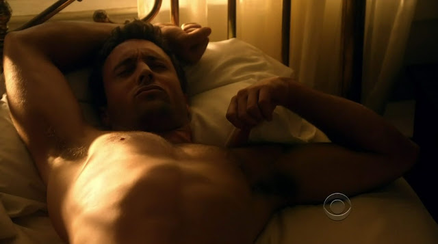 Alex O'Loughlin Shirtless on Hawaii Five-0 s1e05