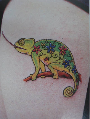 Chameleon tattoo; Tree lizard tattoo - ลายสักรูปกิ้งก่า