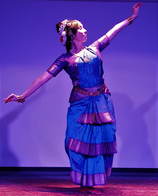 Danza Indiana Bharata Natyam Napoli Maria Luisa Sales