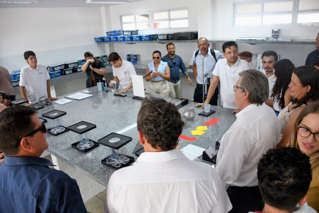 João Azevêdo entrega escolas, travessias urbanas e equipamentos de Saúde em Brejo dos Santos, Catolé do Rocha e Brejo do Cruz