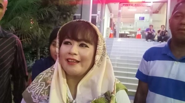 Dewi Tanjung PDIP Bela Terawan, Malah Bilang Najwa Shihab Kram Otak