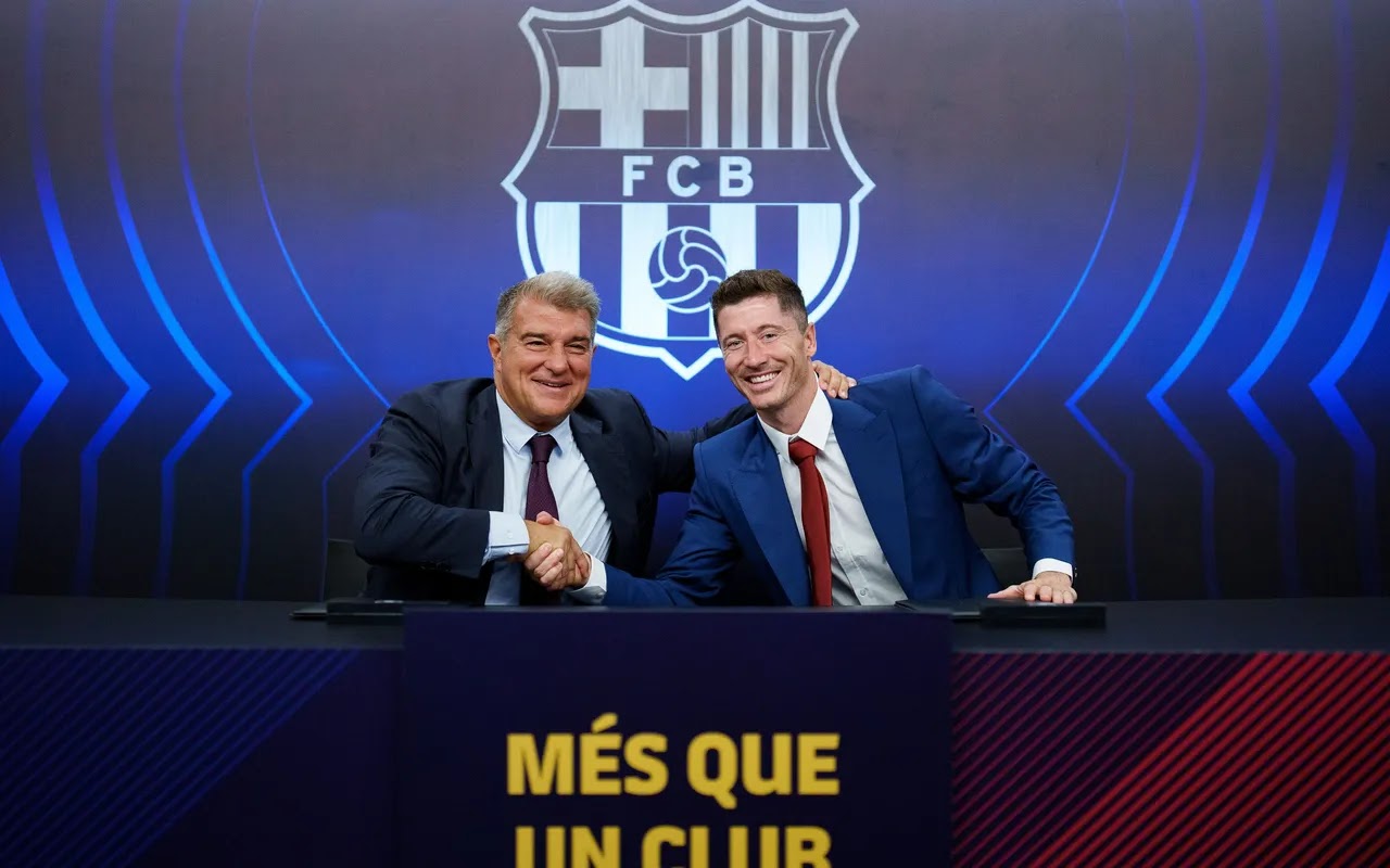 Présentation de Lewandowski, recrue phare du Barça