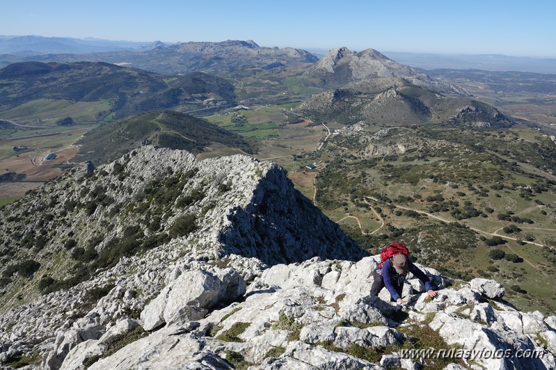 Crestería de la Peña Negra (Sierra del Co)