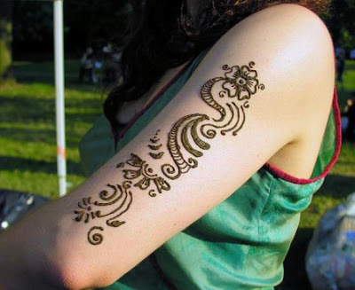 Best Eid & Wedding Mehndi Designs For Girls-Women 2013 