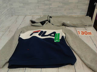 未使用品　１３１５８２３　ＦＩＬＡ　２ＰＣフリース　１３０㎝　９９０円