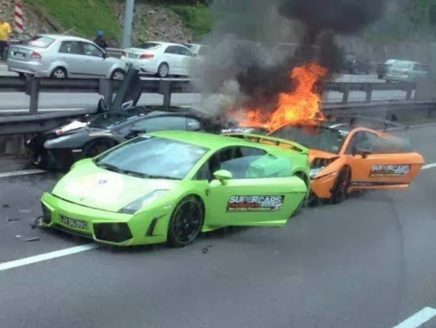 Lamborghini Aventador Gallardo accident fire wreck