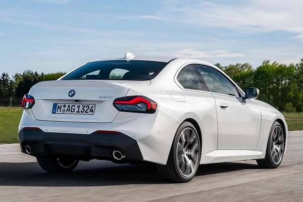 BMW 220i Coupé Advantage