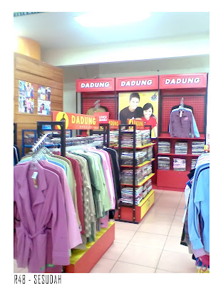 Peralatan Display  Toko Baju  Populer