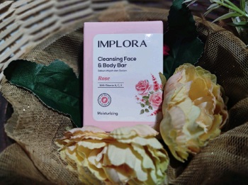 Review Implora Cleansing Face & Body Bar Rose