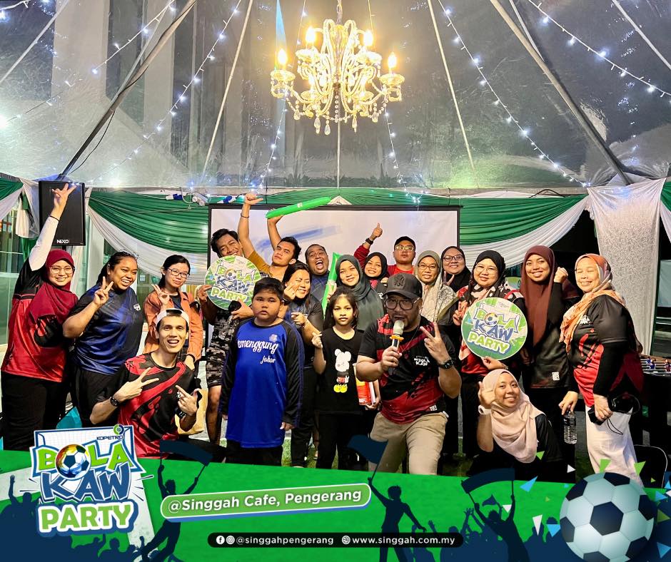 Kemeriahan Menonton Piala Dunia Qatar 2022 di "Parti Bola Kaw" @Kafe Singgah, Pengerang