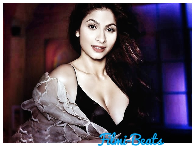 Tanisha Mukherjee wallpaper and biography