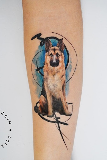 tatuagens femininas de cachorros