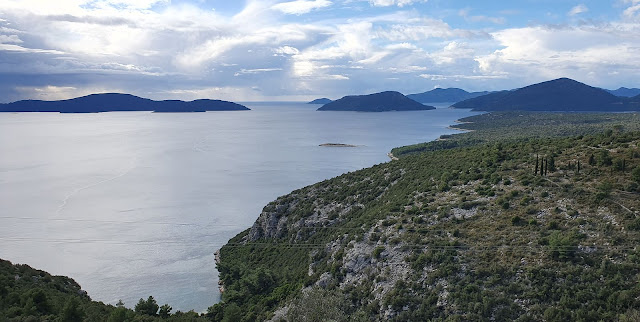 Photo 9/24 - Entre Ston et Dubrovnik la rou...