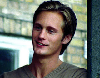 Alex-in-Om-Sara-alexander-skarsgard-2900316-330-260