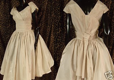 Ebay Vintage Clothes on 2000 Dollar Budget Wedding  Vintage Wedding Dresses