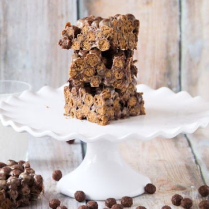 Chocolate Peanut Butter Cereal Bars