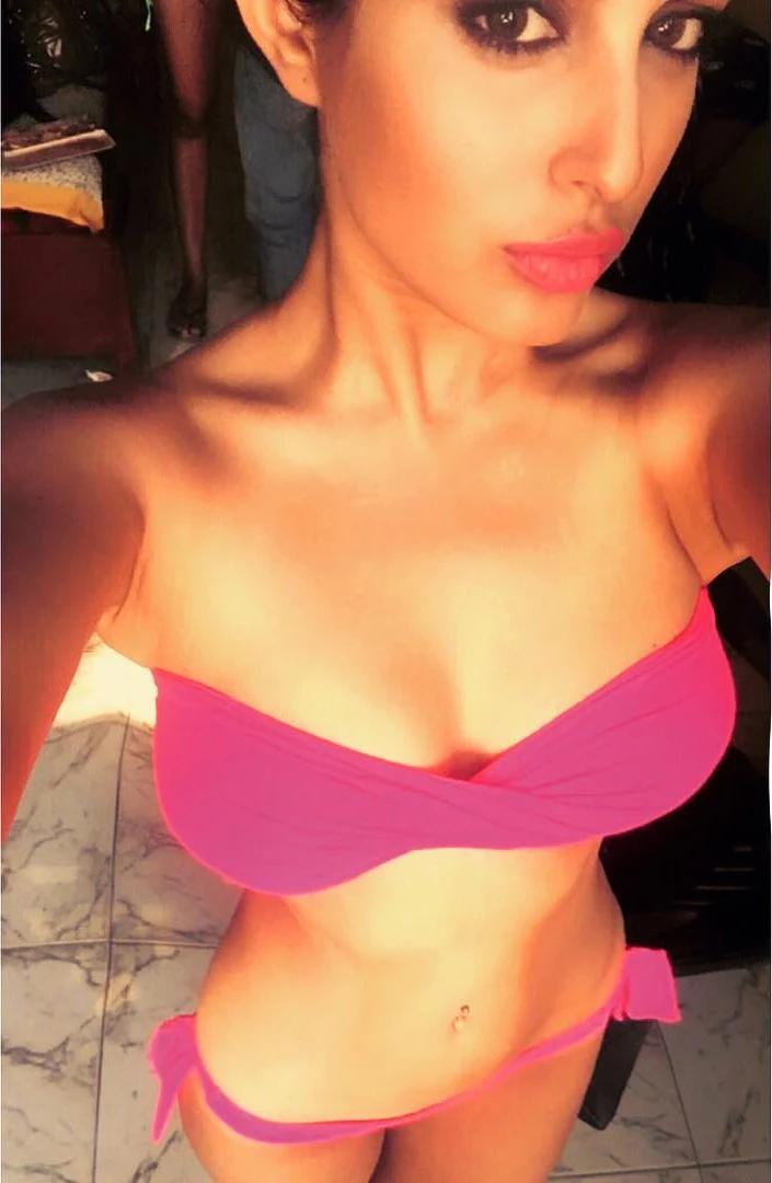 Priya Banerjee bikini selfie bollywood actress