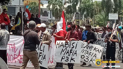 Ormas Mantra Gelar Aksi Demontrasi Tuntut Tenaga Harian Lepas di Lingkup Organisasi Perangkat Daerah Kabupaten Pati 