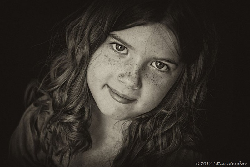 CurlyGirl Laura by Istvan Kerekes