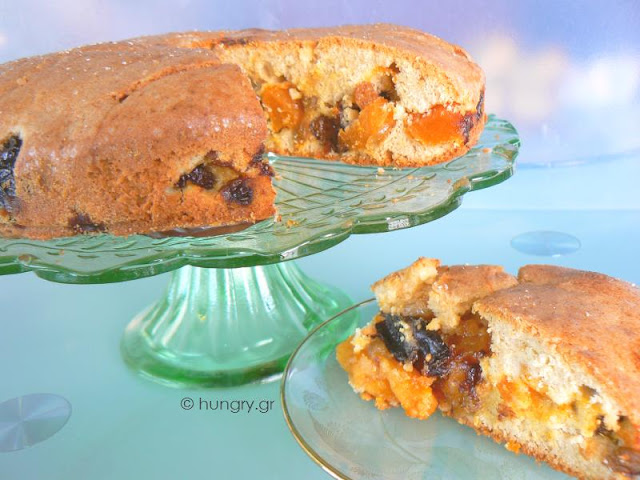 Dried Fruits Cake