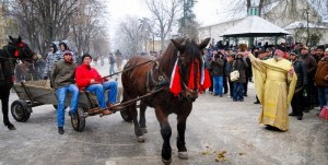 Aruncarea crucii în Dunăre, la Calafat, și „botezul” cailor, în Băilești – obiceiuri în ziua de Bobotează