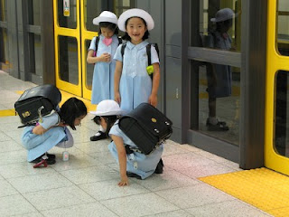 Foto-foto Seragam Pelajar Jepang Mulai Dari SD Sampai SMA