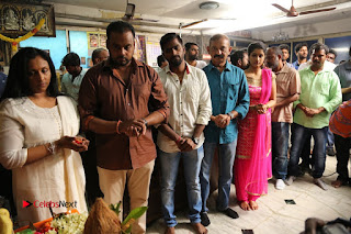 Enakku Vaaitha Adimaigal Tamil Movie Working Stills  0006.JPG