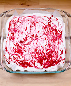 Homemade Peppermint Swirl Marshmallows