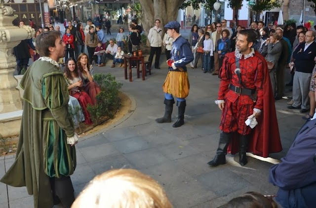 * Don Juan Tenorio pasea por las calles de Sevilla (1 nov 2013)