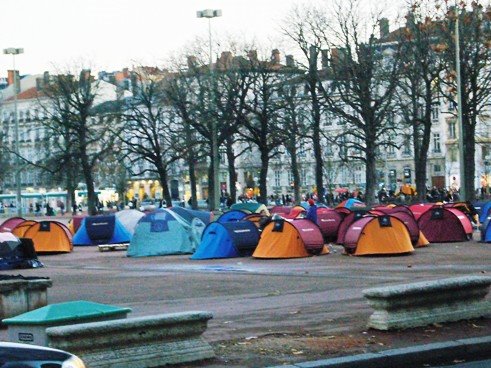 tentes+rouges+bellecour