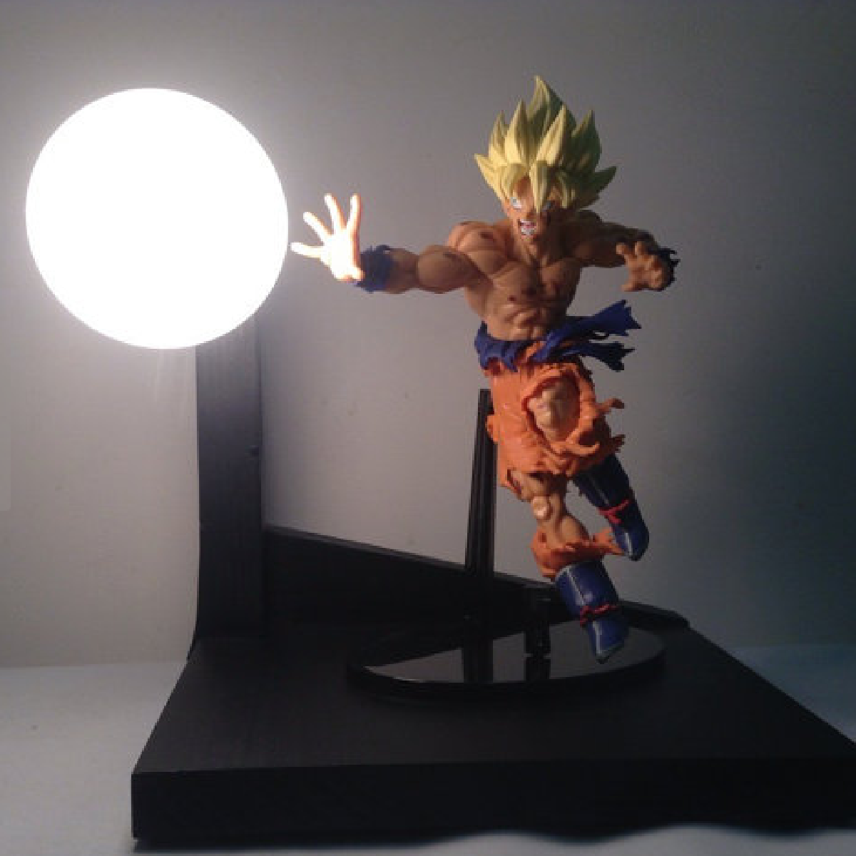 Cadeaux 2 Ouf : idées de cadeaux insolites et originaux !: La lampe Dragon Ball Z, indispensable ...