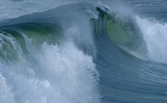 Ocean Surface Wave 2009