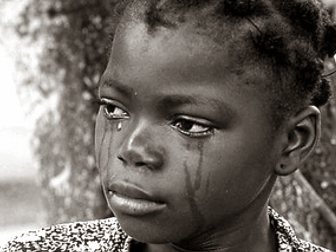 Mauritanian girl crying