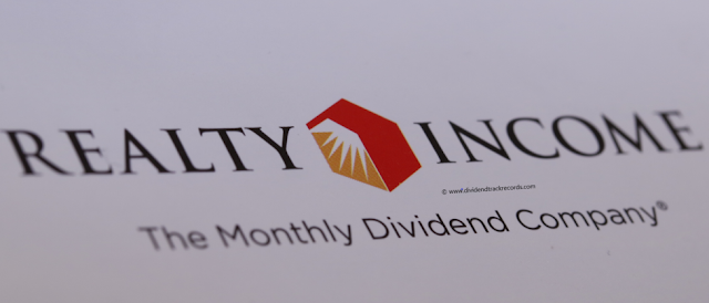 Realty Income logo