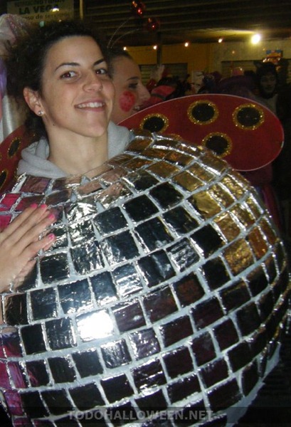 1 todo halloweenBola de discoteca