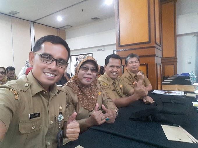 Kadisduk Capil Padang Pariaman M.Fadli Himbau Masyarakat Yang Belum Miliki KTP Eletronik Segera Mengurusnya  Sebelum Tanggal 30 September 2016