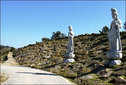 Buddha Eden - estatuas