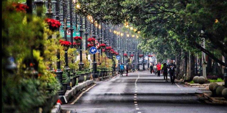 Wisata Jalan Dago  Bandung  2022 Cariduit dot
