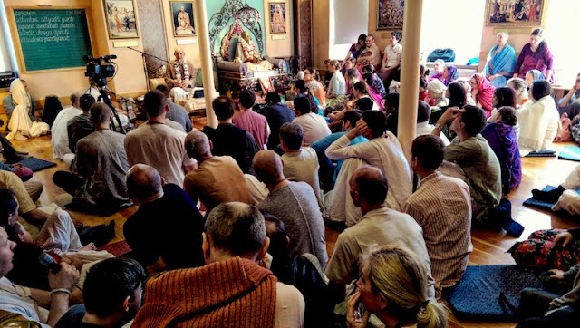 Sankarshan Das Teaching Krishna Consciousness in Riga, Latvia