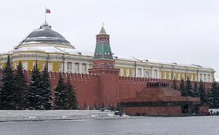 El Palacio del Senado visto desde la Plaza Roja de Matvéi Kazakov