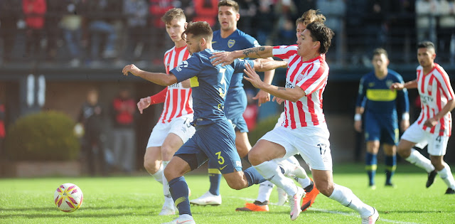 Estudiantes sorprendió a Boca y le ganó 2-0