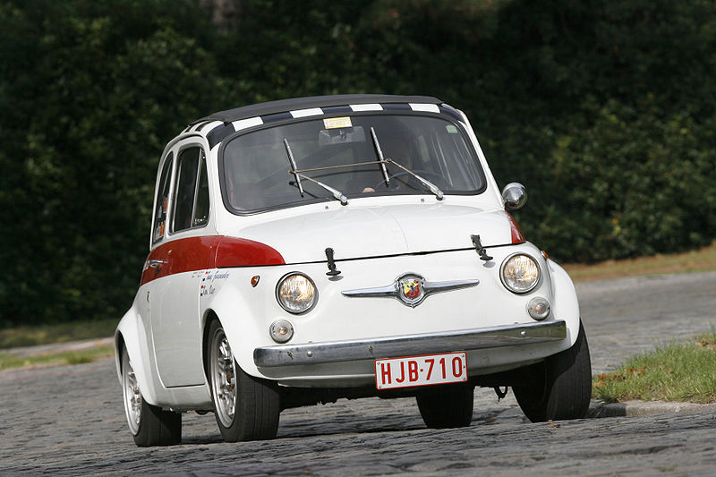 Fiat Abarth 695ss racing video