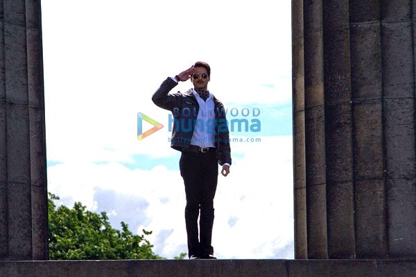 Mausam Movie Stills !